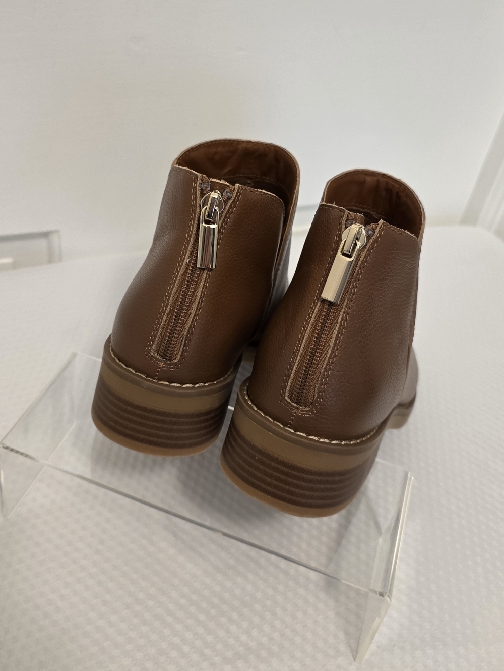 NWOB Lands' End Essential Zip Up Caramel In Color Leather Ankle Booties Size 8.5 - Picture 4 of 12